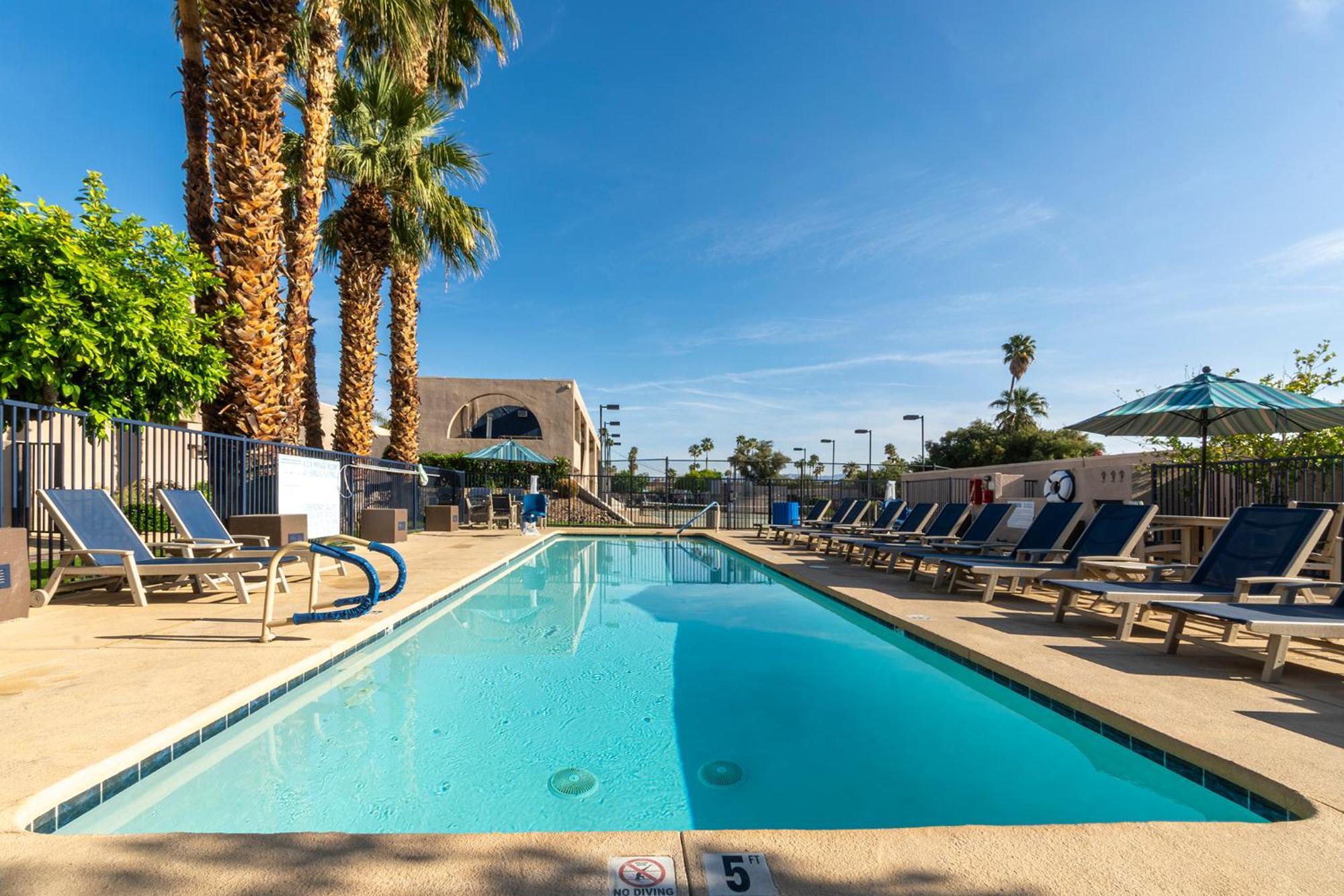 Vista Mirage Resort Palm Springs